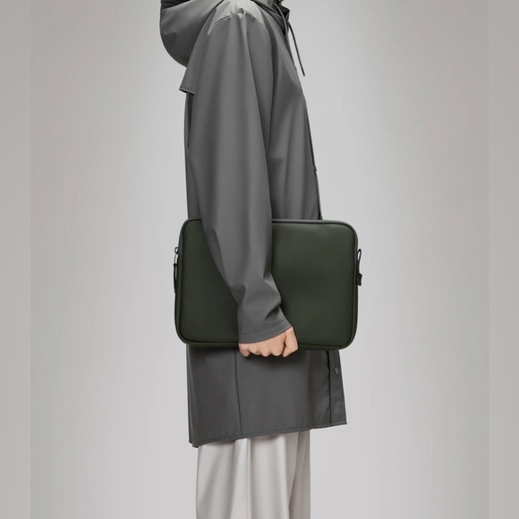 Rains Trail Laptop Case 13″/14″ - Picture 3 of 3